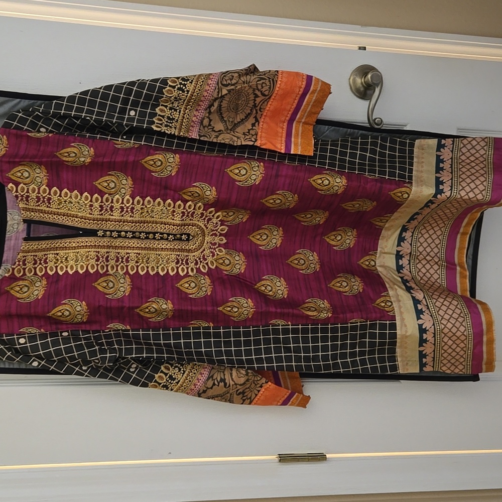 Khaadi Gold, Maroon and Black Kurta